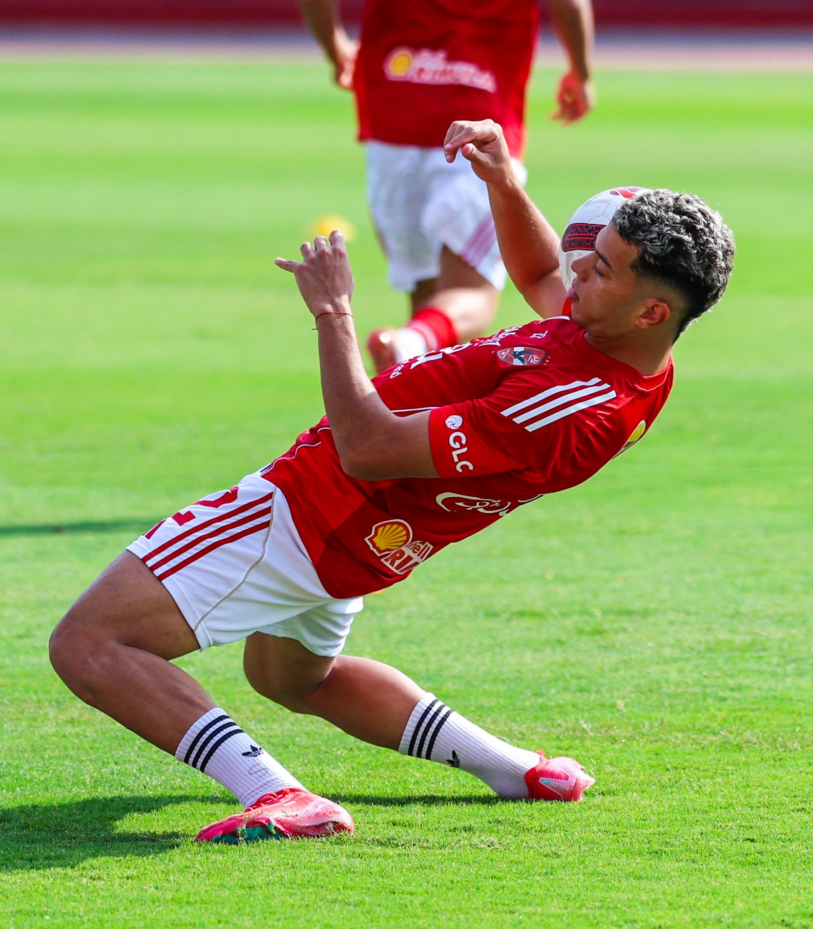 عاجل.. أول رد فعل من إمام عاشور بعد خناقة التجمع