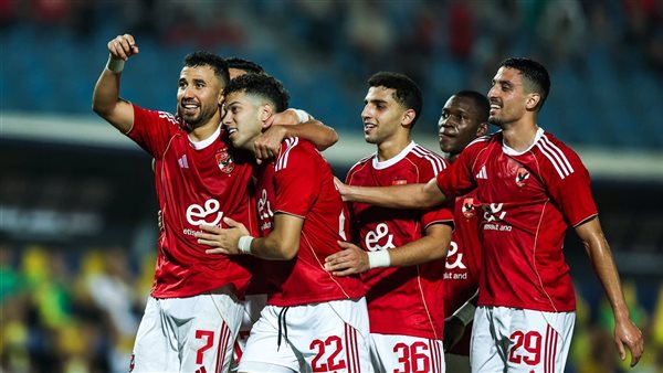 عاجل.. الأهلي يفقد قوة ضاربة في كأس الرابطة.. غياب 15 لاعبًا عن الفريق