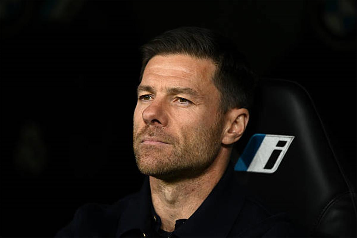 عاجل.. لاعب ريال مدريد يغادر بالبطاقة الحمراء أمام سيلتا فيجو