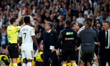 عاجل.. قناة ريال مدريد بعد الهزيمة أمام سيلتا فيجو: الحكم لا يعرف ماذا يحتسب.. ويواصل مسلسل كوارث نيجيريرا