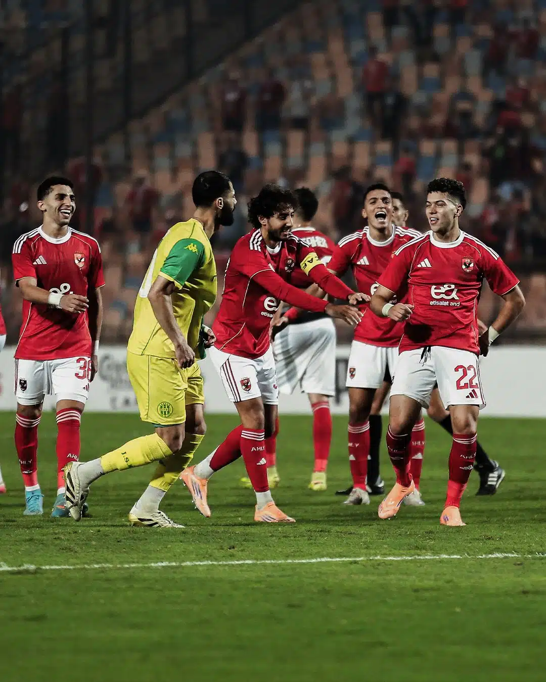 عاجل.. يزن النعيمات وأول رد مفاجئ بشأن ارتداء قميص الأهلي