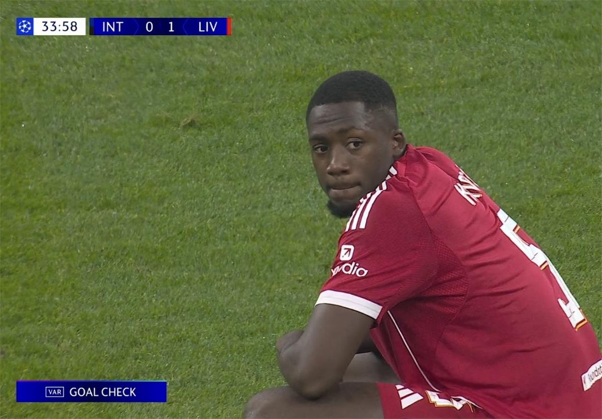 عاجل.. فيديو | الفار يلغي هدف ليفربول الأول أمام إنتر ميلان في دوري أبطال أوروبا