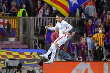 عاجل.. فيديو | كناوف يسجل هدف فرانكفورت الأول أمام برشلونة