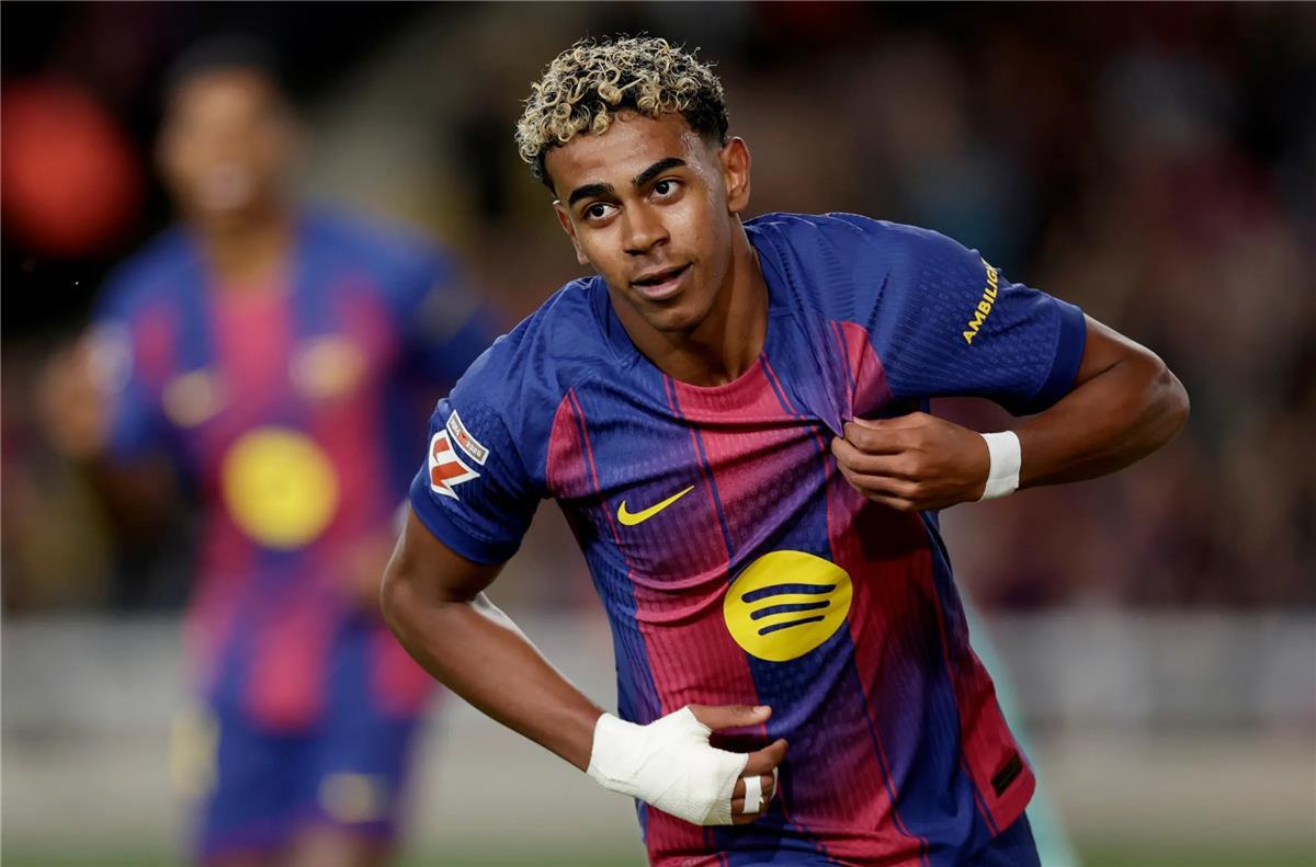 عاجل.. “يفعل مثل والده”.. صحفي إسباني يتوقع موعد رحيل لامين يامال عن برشلونة