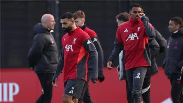 عاجل.. فيليبي لويس يستغل مباراة بيراميدز لتقديم نصيحة لـ محمد صلاح بسبب أزمته مع ليفربول