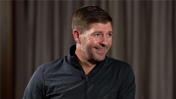 عاجل.. موقف ستيفن جيرارد من تدريب ليفربول خلفاً لـ سلوت