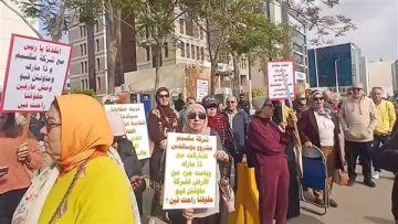 عاجل.. عاجل| باعولنا الوهم وخدوا فلوسنا.. وقفة احتجاجية ضد 3 شركات عقارية “ذا مارك وماونتن فيو ومكسيم”