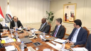 عاجل.. وزير قطاع الأعمال يستقبل وفدًا رفيع المستوى من مجموعة البنك الدولي لبحث تعزيز التعاون المشترك