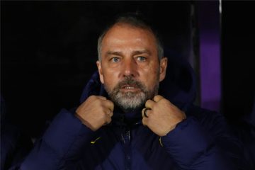 عاجل.. سيناريو متكرر.. فليك يحسم موقفه من تجديد عقده مع برشلونة