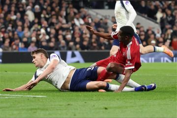 عاجل.. “غياب صادم”.. تشخيص إصابة إيزاك في مباراة ليفربول وتوتنهام