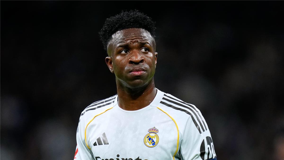 عاجل.. صحفي إسباني يهاجم فينيسيوس: سلوكه المدلل انتهى في ريال مدريد.. ويجب إخباره بذلك