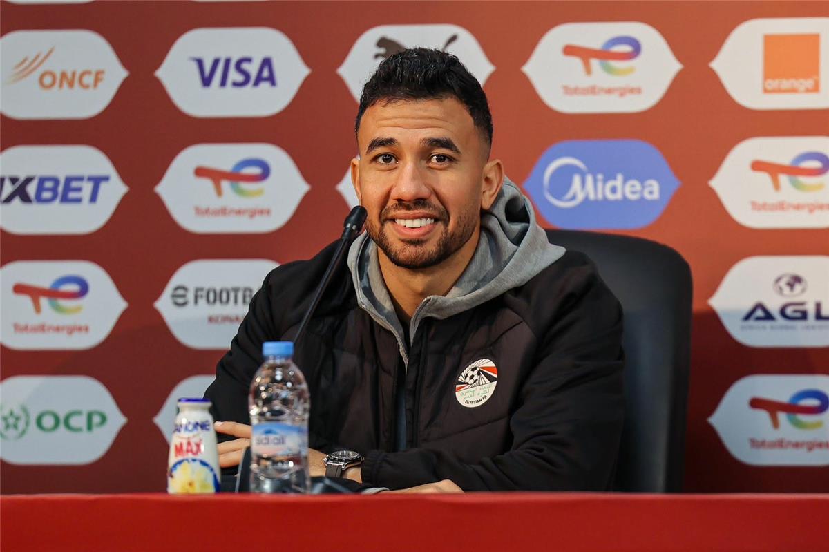 عاجل.. تريزيجيه بنبرة حادة: لا تقللوا من منتخب مصر.. أساطير إفريقيا من عندنا