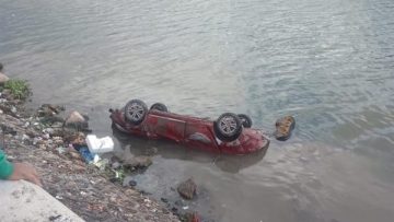 عاجل.. مصرع شخص وإصابة 4 في انقلاب سيارة بترعة المحمودية بكفر الدوار