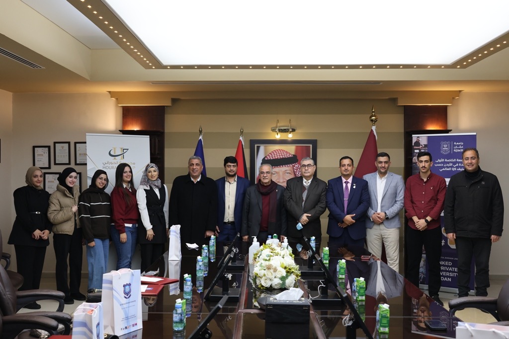 عاجل.. رئيس عمّان الأهلية يُكرّم الطلبة الفائزين في مسابقات وطنية