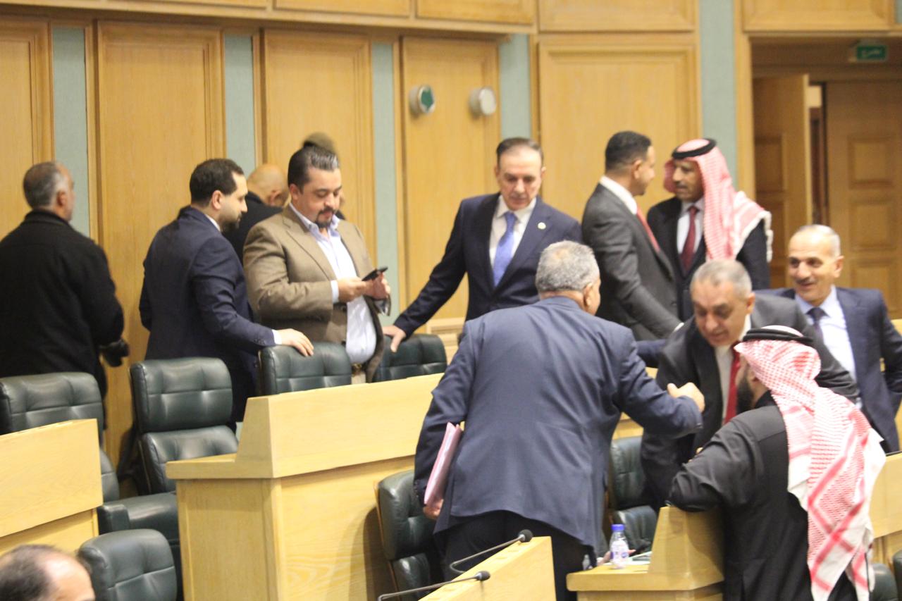 عاجل.. بالصور والفيديو… لقطات قبيل انطلاق جلسة النواب اليوم
