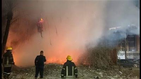 عاجل.. حريق بمخزن تابع لنادي الترسانة على كورنيش النيل في إمبابة