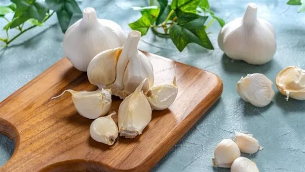 عاجل.. الثوم… صيدلية طبيعية لعلاج مختلف الأمراض