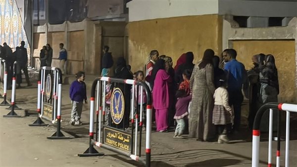 عاجل.. إقبال كثيف من أهالي إمبابة قبل غلق لجان إعادة التصويت في انتخابات مجلس النواب 2025