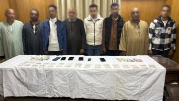 عاجل.. ضبط 8 أشخاص بحوزتهم بطاقات شخصية ومبالغ مالية قبل توزيعها على الناخبين بسوهاج