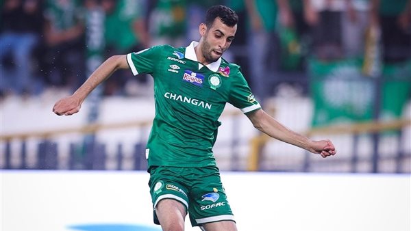 عاجل.. عروض خليجية تهدد مفاوضات الأهلي مع يوسف بلعمري