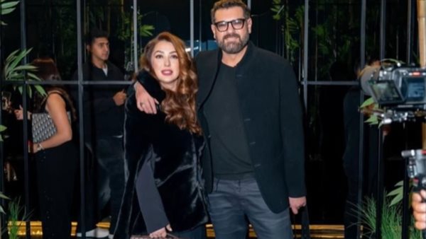 عاجل.. كندة علوش بإطلالة رومانسية برفقة زوجها عمرو يوسف