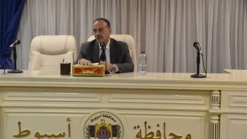 عاجل.. محافظ أسيوط يلتقي ممثلي الجمعيات الأهلية ويطلق مبادرة “كوب لبن لكل طفل”