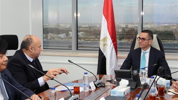 عاجل.. وزير الاستثمار يلتقى رئيس شركة إل جي- مصر لاستعراض خططها التوسعية المتعلقة بالإنتاج والتصدير