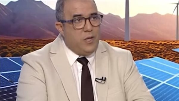 عاجل.. كيف يسهم التعاون بين روسيا وأفريقيا في تعزيز الأمن الغذائي؟.. رئيس الأفريقي للدراسات يجيب