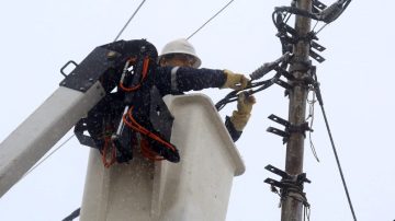 عاجل.. الكهرباء الأردنية تؤكد سرعة استجابتها للبلاغات خلال المنخفض الجوي