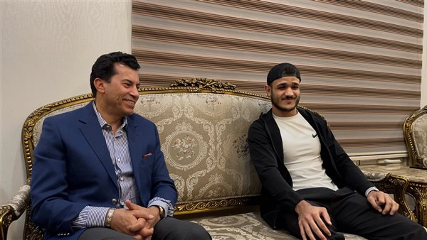 عاجل.. وزير الشباب والرياضة يستقبل البطل العالمي مصطفى حسين بعد إنهاء أزمة محاولة تجنيسه