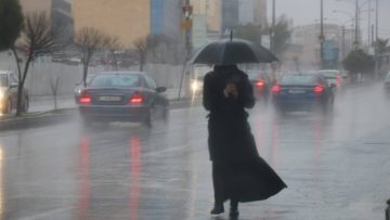 عاجل.. تحذير هام .. ضباب كثيف وزخات مطرية تزيد خطر الانزلاق الأحد