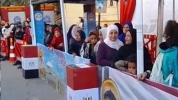 عاجل.. سيدة تكشف عملية شراء أصوات الناخبين من أمام مقر نشوى الديب فى إمبابة