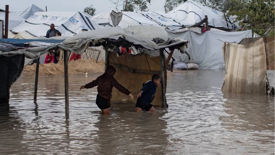 عاجل.. ارتفاع عدد شهداء غزة إلى نحو 71 ألفًا منذ بدء العدوان