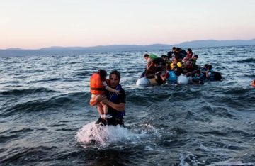 عاجل.. وفاة 17 مهاجراً و15 مفقوداً في غرق قارب قرب جزيرة كريت