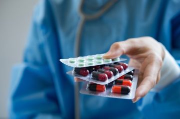 عاجل.. تحذير هام جداً من وزارة الصحة حول صرف الأدوية عن بعد