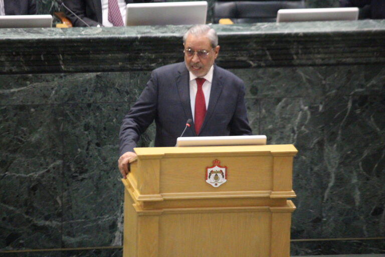 عاجل.. الدهيسات للمواطنين: من حقكم أن تنتقدونا