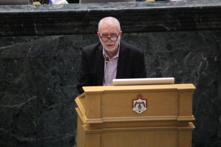 عاجل.. الدين العام والإنفاق الجاري يضغطان على الاقتصاد