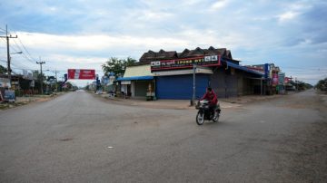 عاجل.. أكثر من 100 ألف كمبودي يُجلى بعد استئناف الاشتباكات مع تايلاند