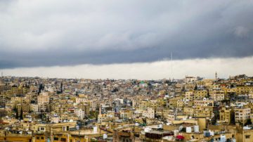 عاجل.. طقس بارد وضباب وأمطار متفرقة بالمملكة