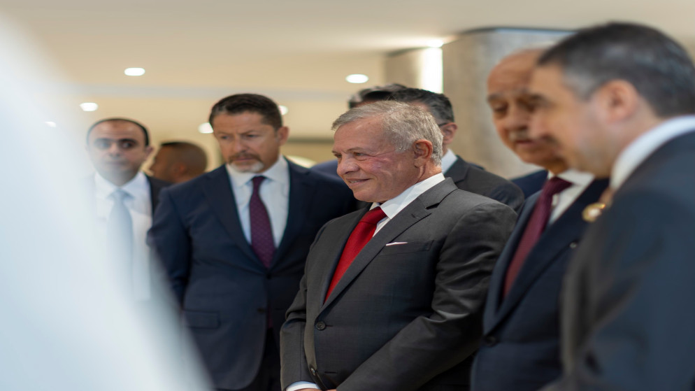 عاجل.. عاجل| الملك يطلع على إنجازات الصناعة الأردنية ويكرم المؤسسات المتميزة (صور)