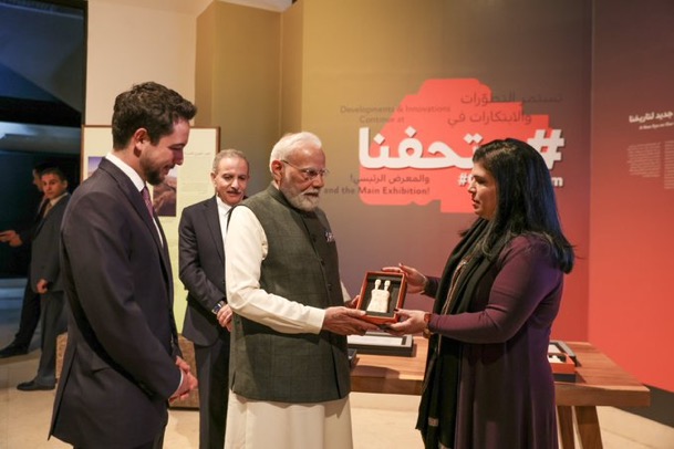 عاجل.. ولي العهد يصطحب رئيس الوزراء الهندي في جولة بمتحف الأردن ويبحثان آفاق التعاون