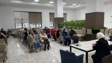 عاجل.. وزارة السياحة تطلق برنامجًا تدريبيًا لمزودي الخدمات السياحية لتعزيز المهارات وجودة الخدمات