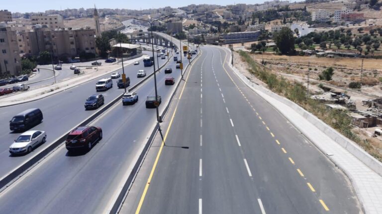 عاجل.. الأردن يعزز السلامة المرورية عبر منظومة متكاملة تربط الدراسات العلمية بالتوعية والبنية التحتية