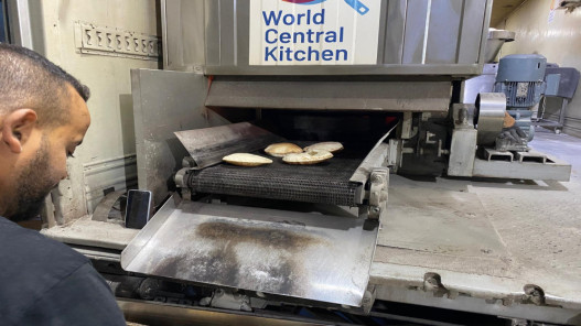 عاجل.. الأردن يدعم غزة بمخابز متنقلة تنتج 140 ألف رغيف خبز يوميًا