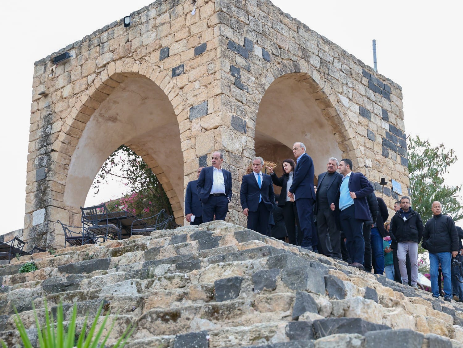 عاجل.. أهالي أم قيس يثمنون توجيهات رئيس الوزراء لتأهيل المتحف والقرية التراثية