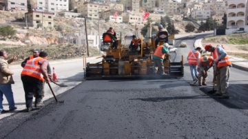 عاجل.. أمانة عمّان تعبّد 2.8 مليون متر مربع خلال 4 أشهر