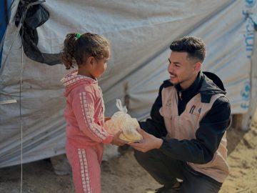 عاجل.. الخيرية الأردنية تواصل توزيع الخبز في غزة لدعم الأسر المتضررة