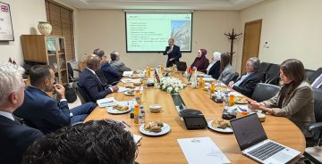 عاجل.. السفير البريطاني يزور بورصة عمّان لتعزيز التعاون وتبادل الخبرات مع سوق رأس المال الأردني