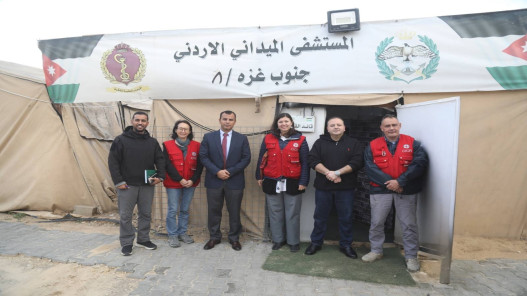 عاجل.. وفد من الصليب الأحمر يزور المستشفى الميداني الأردني جنوب غزة ويثمن جهوده الطبية والإنسانية