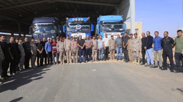 عاجل.. قافلة مساعدات غذائية أردنية تصل اليمن دعماً للأشقاء وتخفيفاً لمعاناتهم